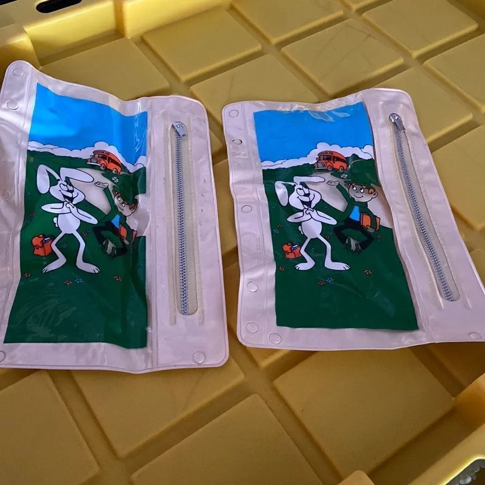 VINTAGE Trix & Lucky Charms Plastic Zippered Pencil Pouches General Mills 2 Qty